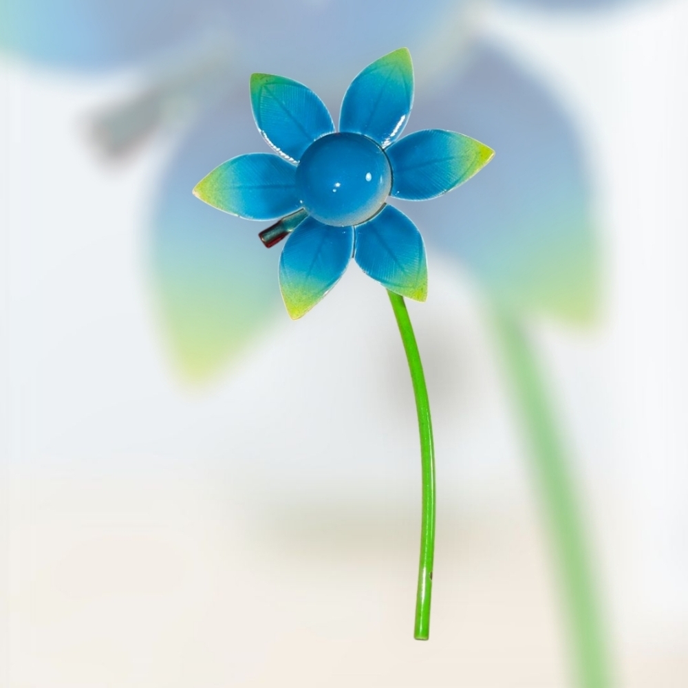 Super Groovy Vintage Enamel Flower Power Pin